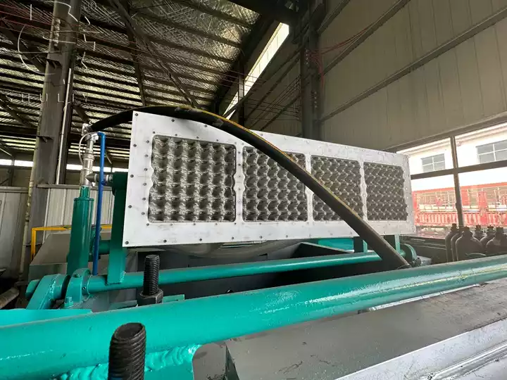 machine de formage de cartons de papier